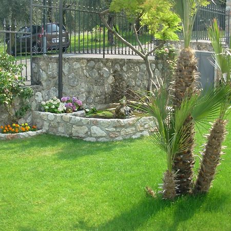 Villa Due Leoni - Residence Brenzone sul Garda Exterior photo