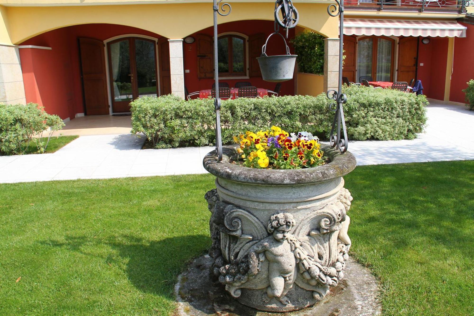 Villa Due Leoni - Residence Brenzone sul Garda Exterior photo